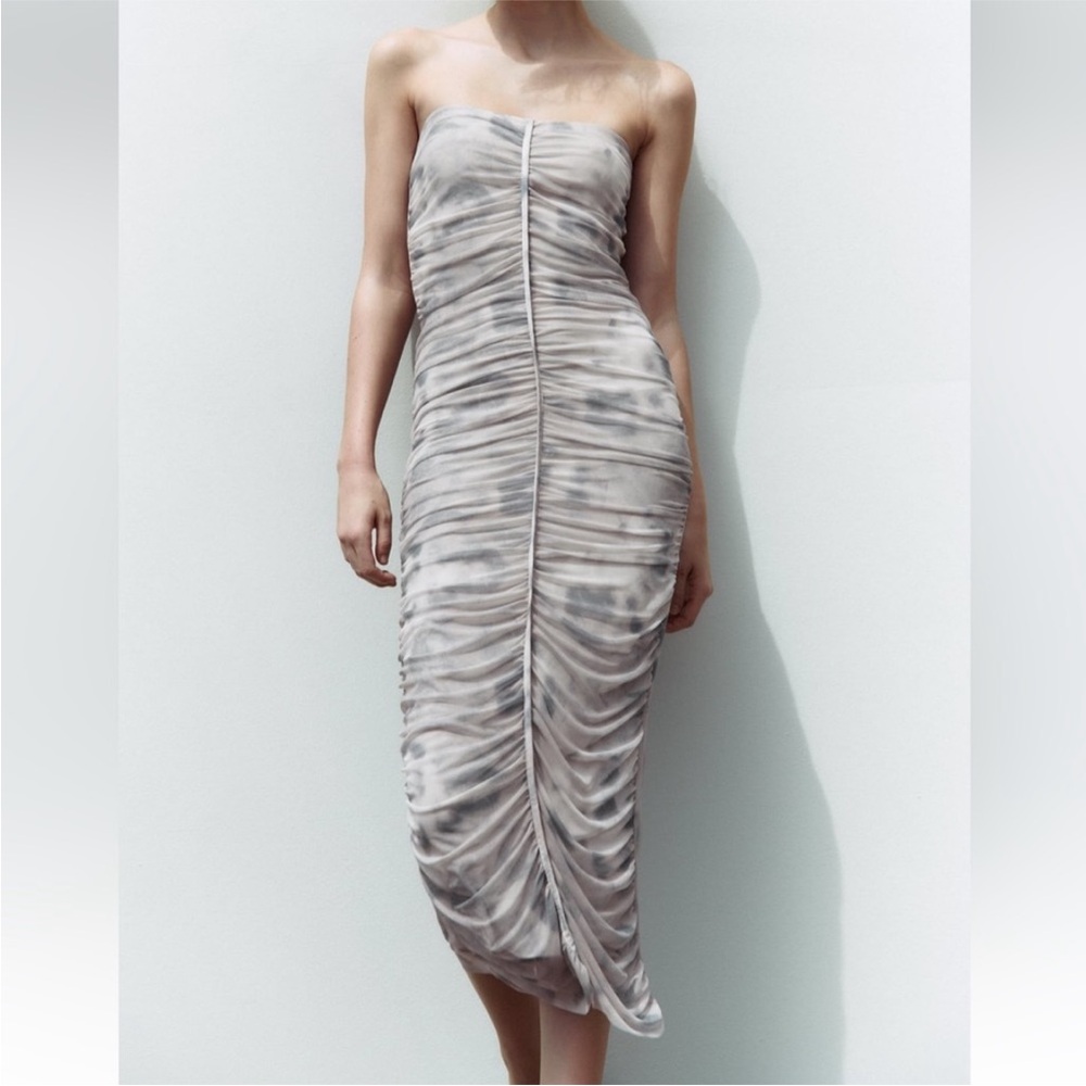 NWOT Zara Ruched Tulle Strapless Dress